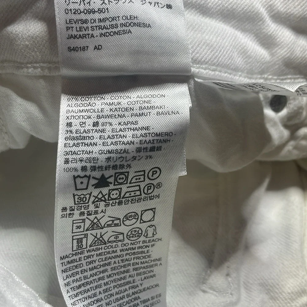 ☁️White skinny Levi’s size 30 distressed waist 15 inseam 26 - Picture 7 of 7